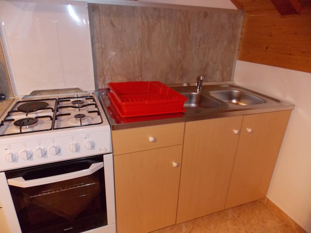 Apartments Smirnov Dreznik Grad Bagian luar foto